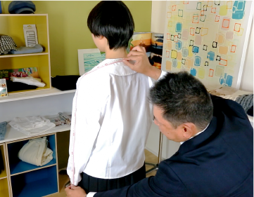 裄丈の採寸・女子